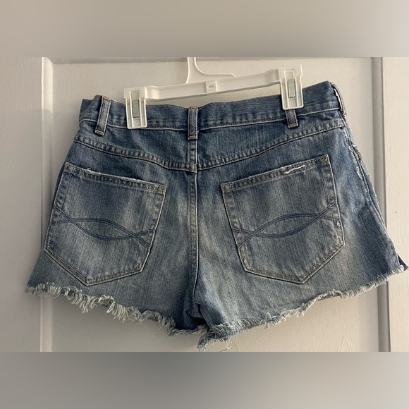 Abercrombie & Fitch High Rise Distressed Jean Shorts Size 6 - Picture 4 of 4